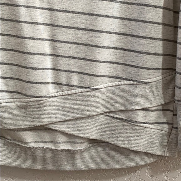 Gray striped long sleeve tunic - Picture 3 of 4